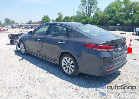 2018 Kia Optima S z USA, uszkodzony, nr VIN 5XXGT4L36JG227342